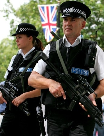 UK Police Tells Public To Report Anti Government Beliefs As Terrorism Armed_uk_police